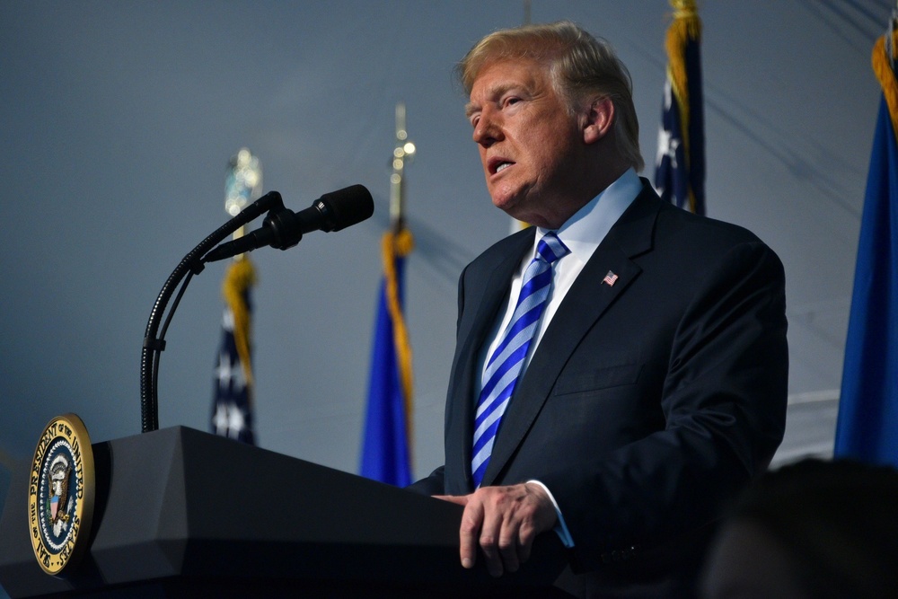 POTUS presides over USCG change of command