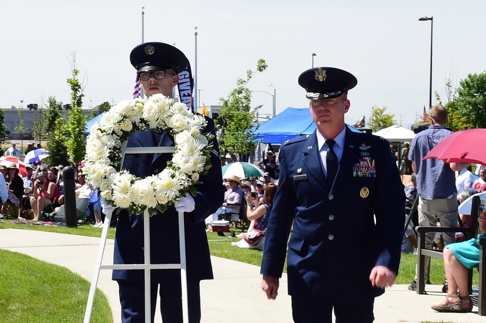 Aurora remembers on Memorial Day