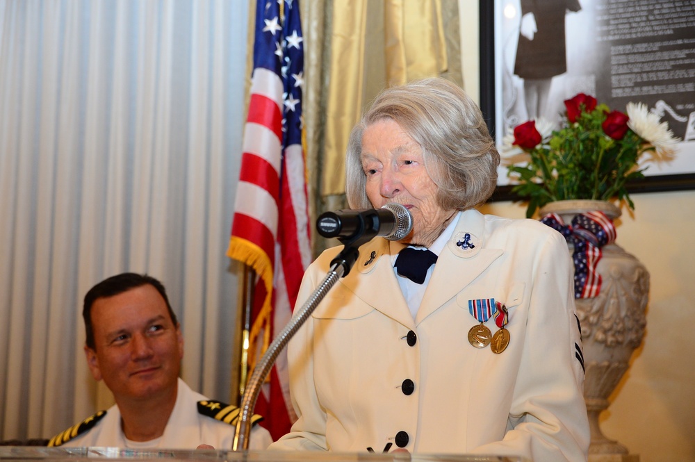 World War II WAVE Honored