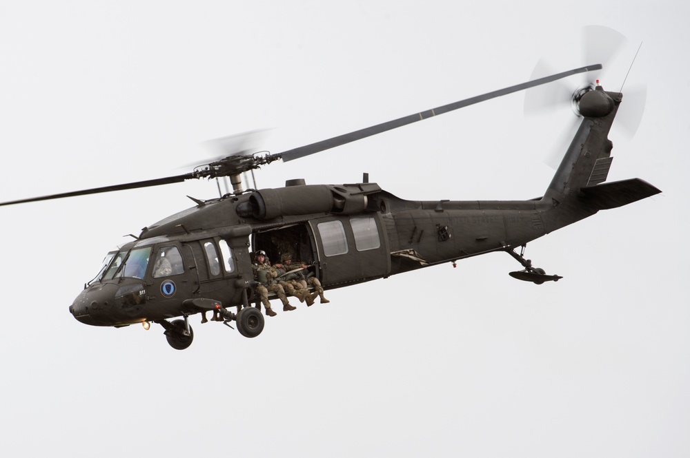 Airmen, Soldiers and Guardsmen conduct airborne training at JBER