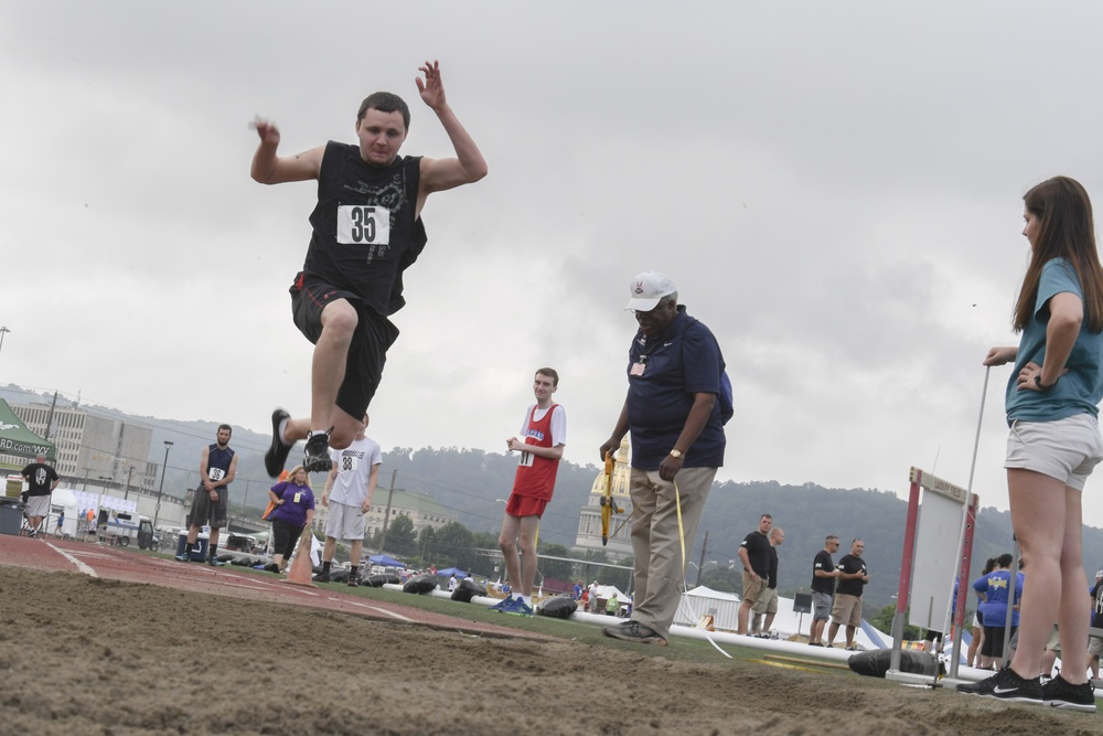 W.Va. Army, Air Guard volunteer with Special Olympics West Virginia