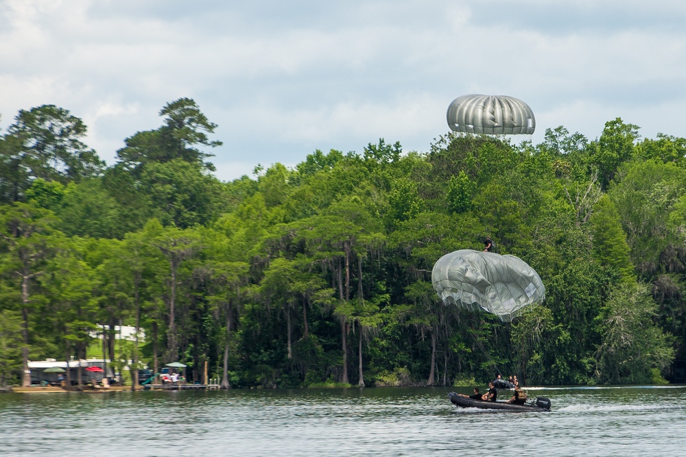 6th Ranger Training Battalion Airborne Water Operations