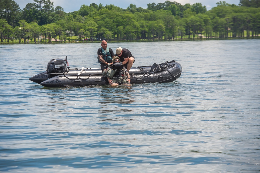 6th Ranger Training Battalion Airborne Water Operations