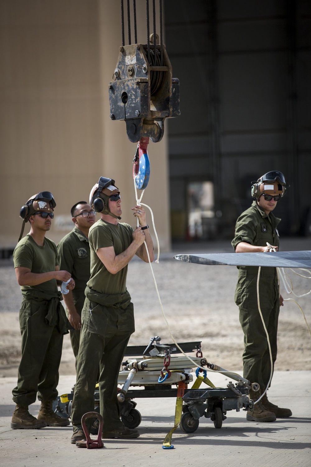 VMM-164 Mechanics Sustain Operational Readiness