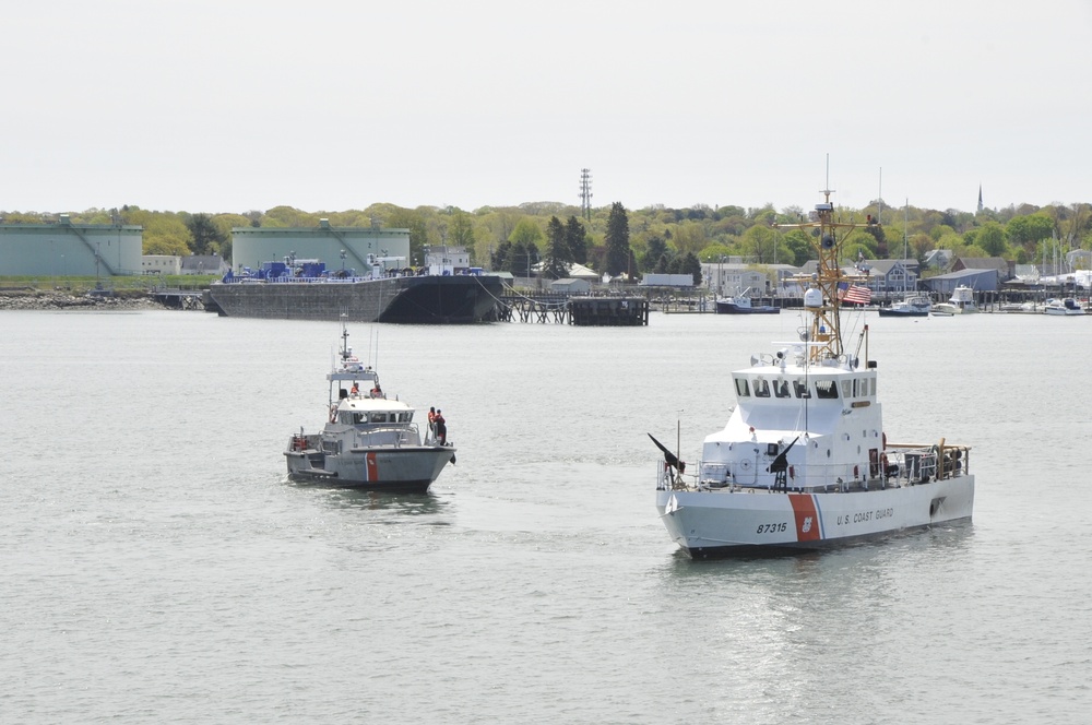 Coast Guard vessels commemorate Sector Northern New England's change of command