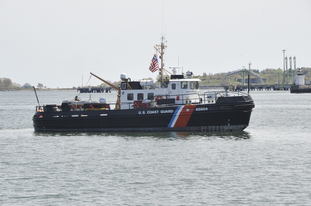 Coast Guard vessels commemorate Sector Northern New England's change of command