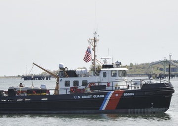 Coast Guard vessels commemorate Sector Northern New England's change of command