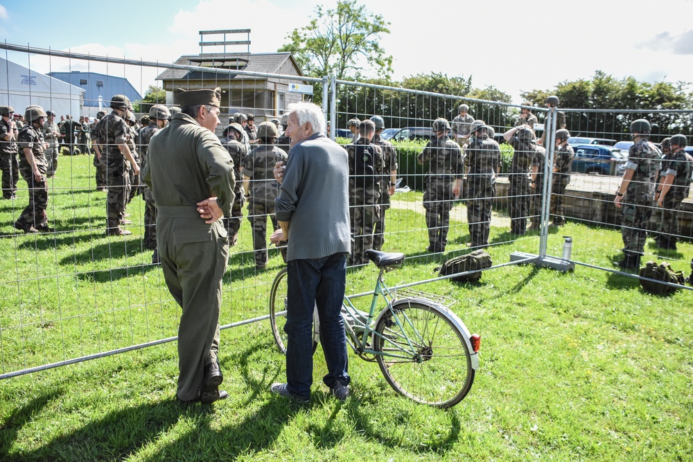 Are those Paratroopers?