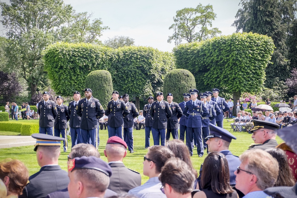 Flanders Fields Memorial Day Ceremony