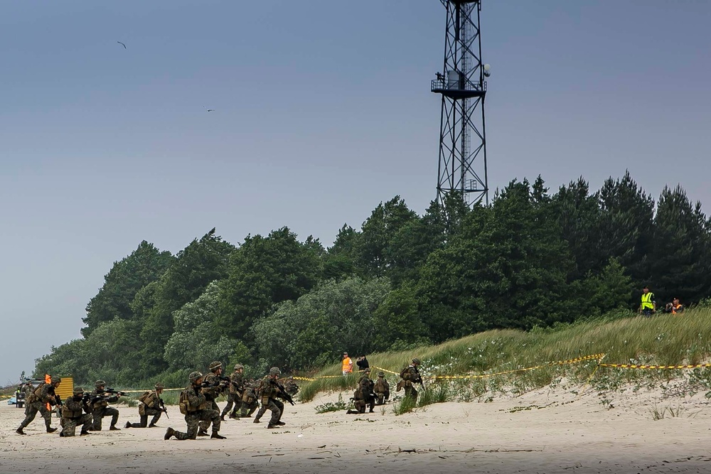 26th MEU Marines, Romanian Marines join forces during BALTOPS