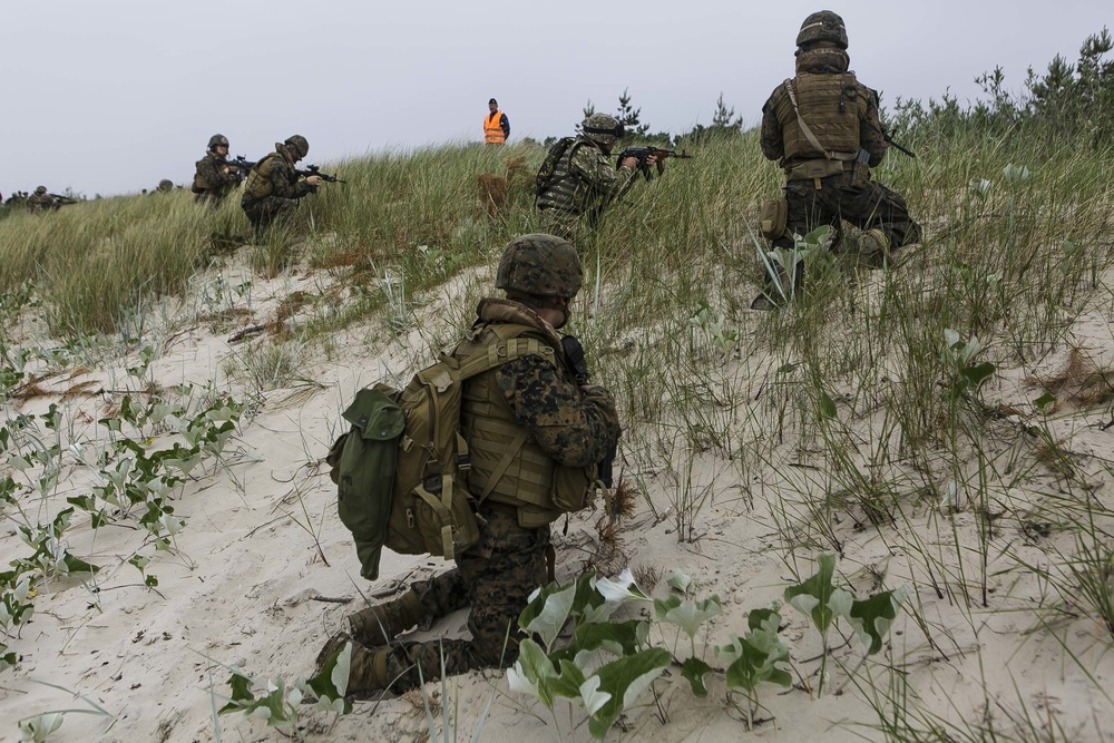 26th MEU Marines, Romanian Marines join forces during BALTOPS