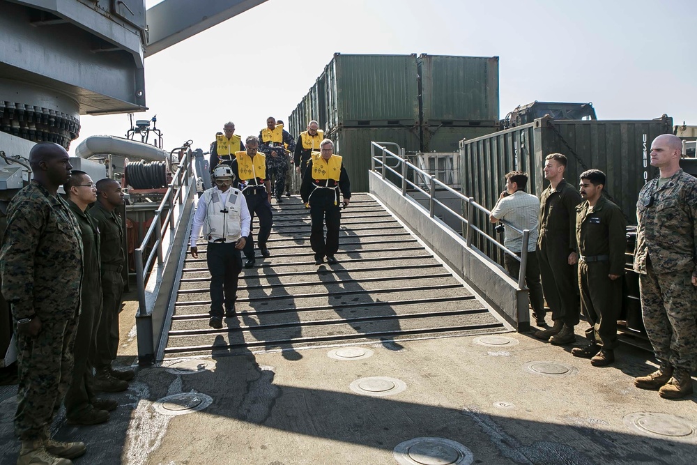 26th MEU, USS Oak Hill welcome distinguished visitors aboard