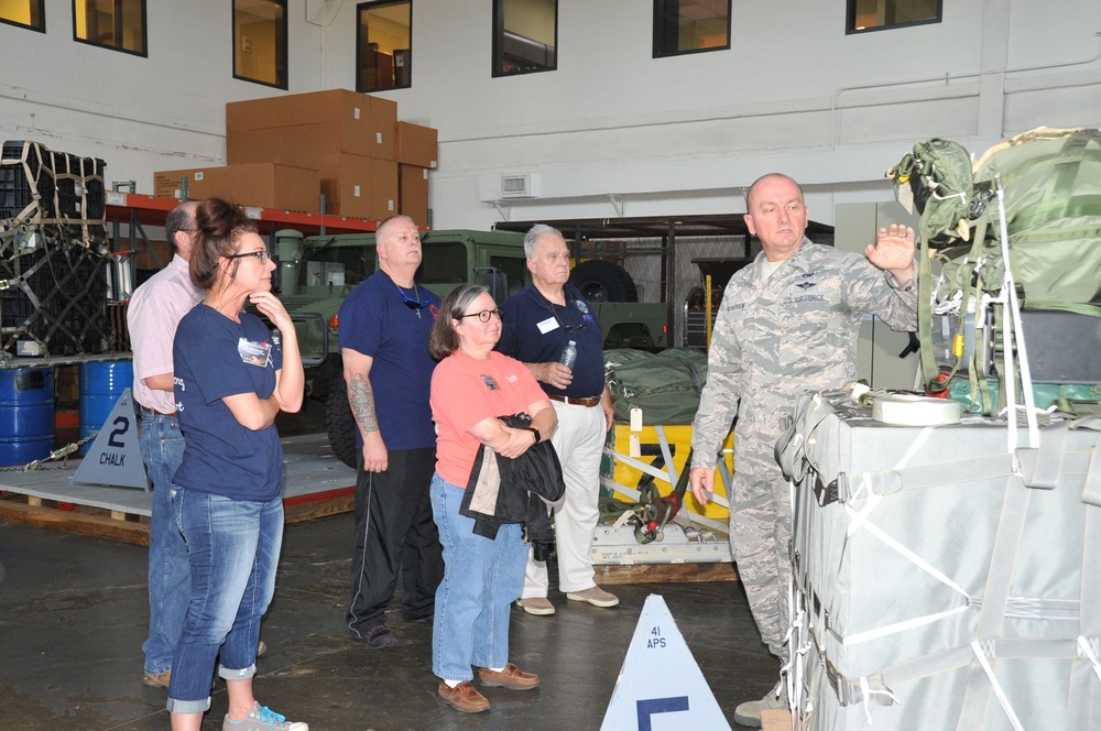 403d Wing gives employers glimpse of Reserve life