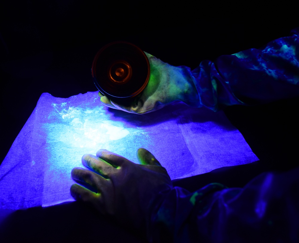 Airmen stop mission from slipping through cracks