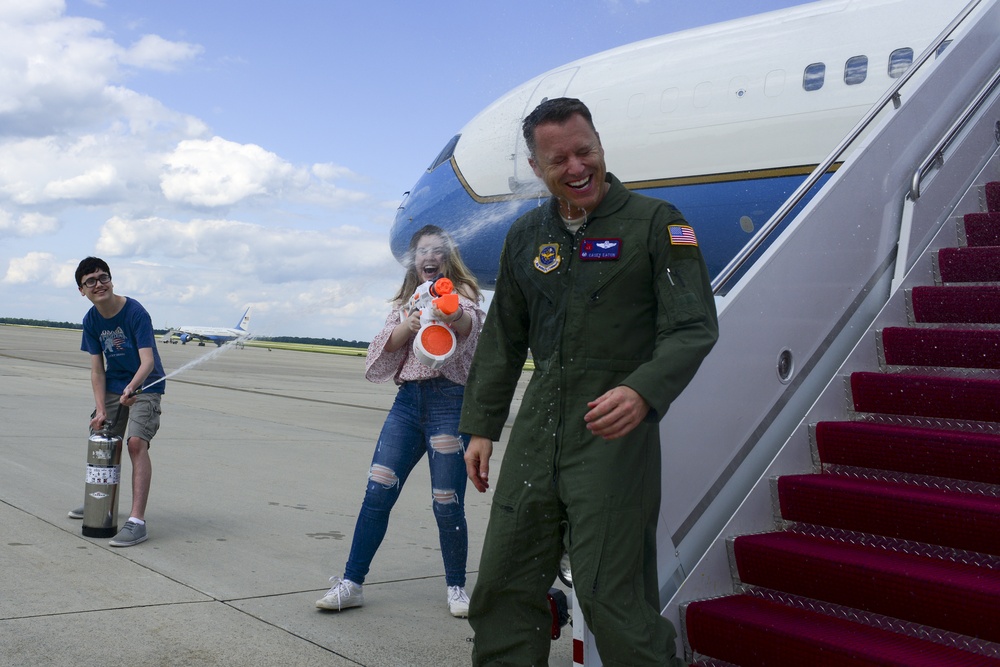 89th Airlift Wing Commander takes Final Flight