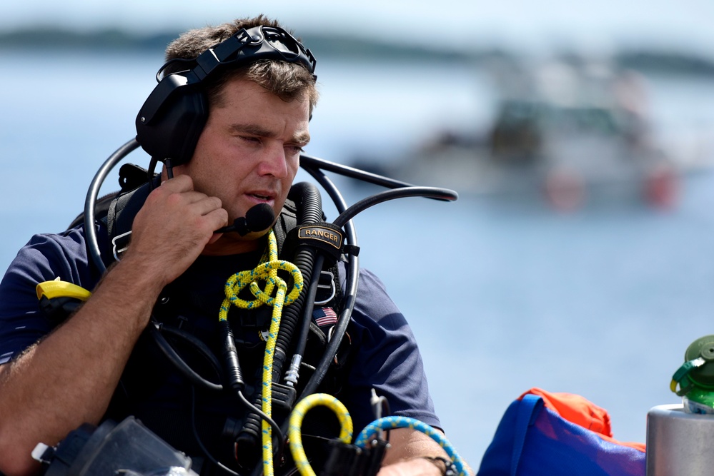 Coast Guard divers participate in Joint Exercise Black Drum