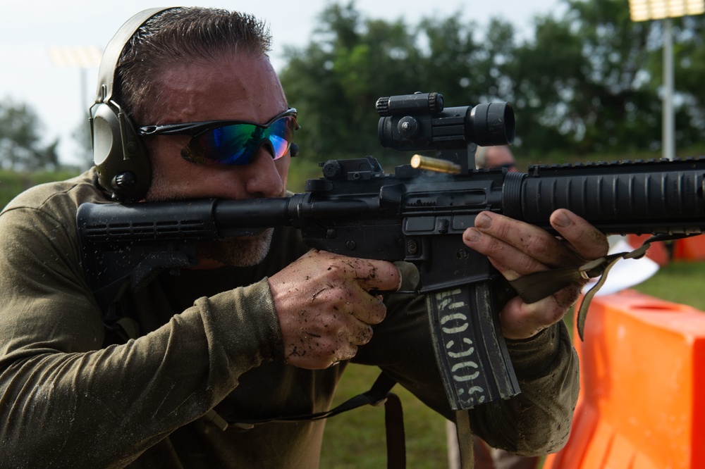 DVIDS - Images - USSOCOM hosts D-Day Memorial Shoot [Image 6 of 9]