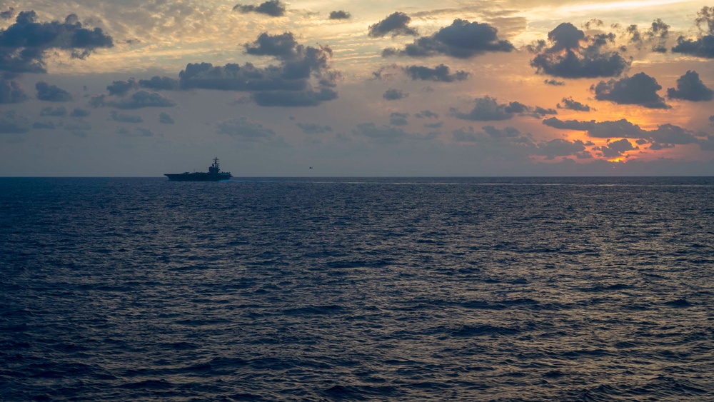 USS Chancellorsville Transits with USS Ronald Reagan