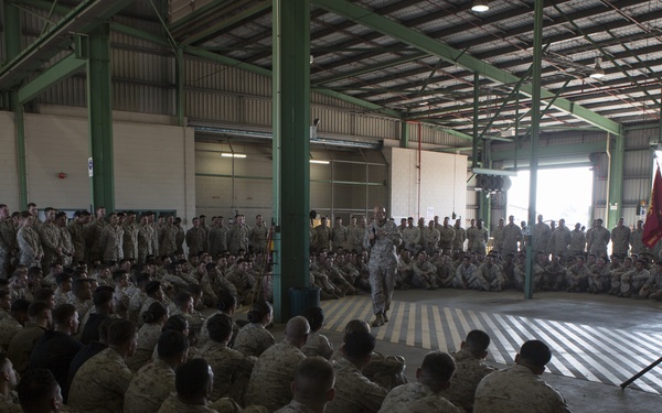 MARFORPAC Commander Visits MRF-D