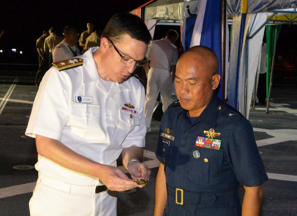 7th Fleet Deputy hosts reception for Filipino dignitaries aboard USNS Millinocket