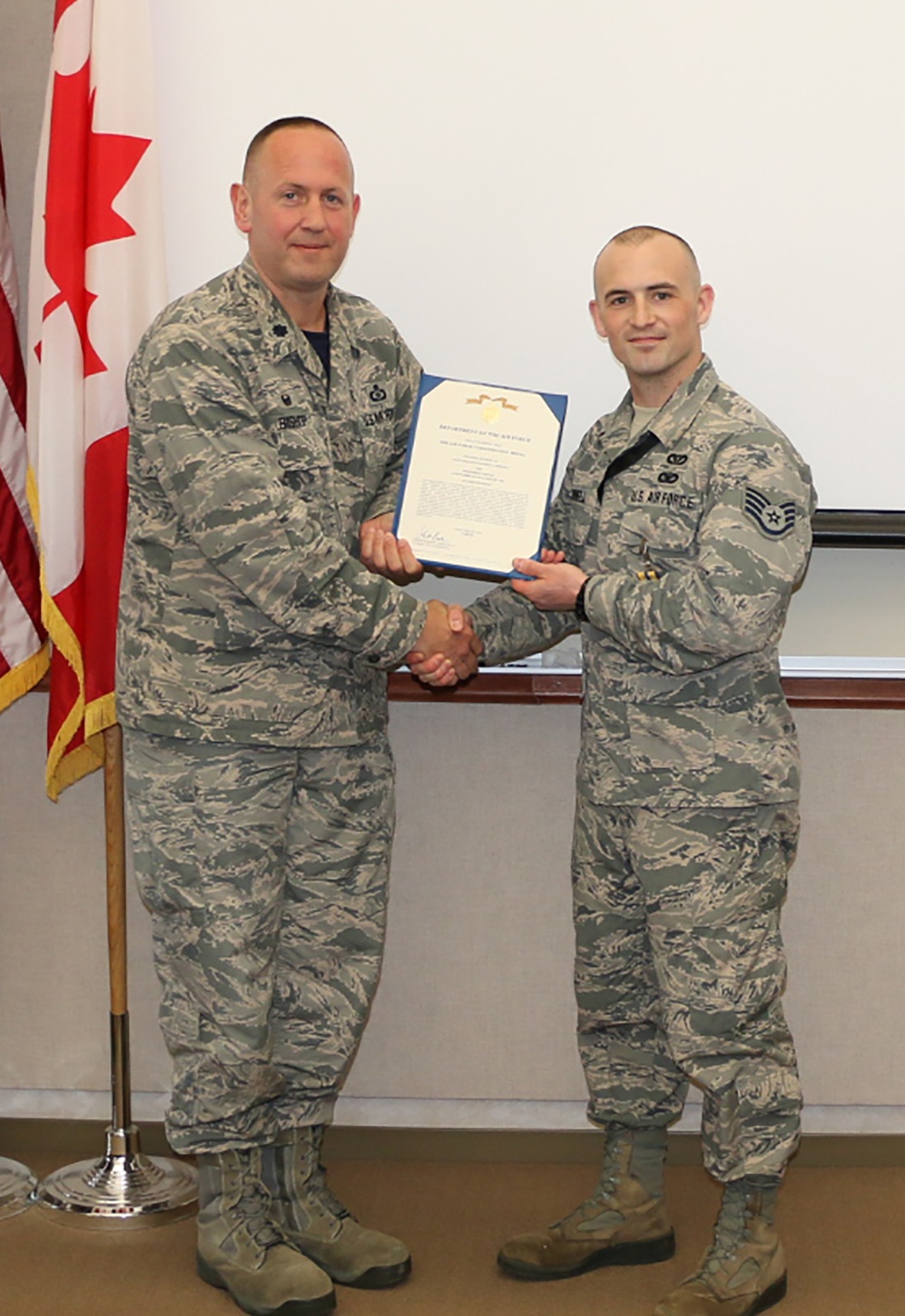 Grinnell Receives Air Force Commendation Medal