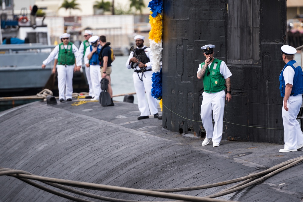 USS Columbia Returns Home from Deployment
