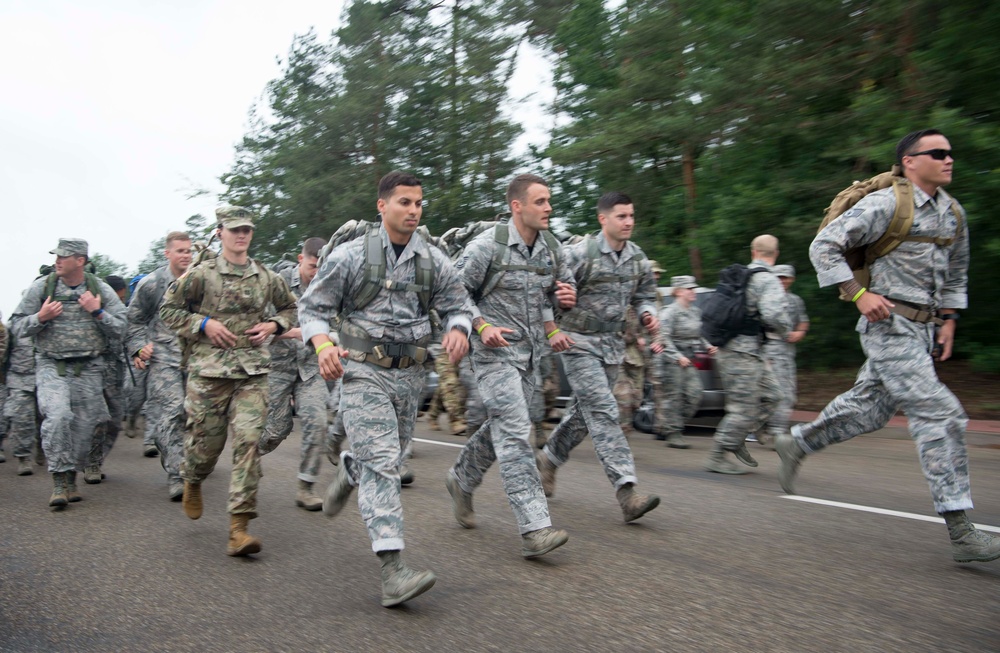 KMC service members pick up rucks in remembrance