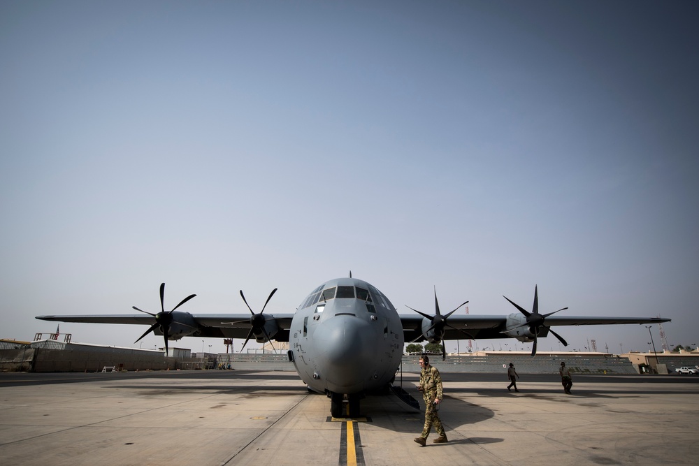 82nd ERQS Performs HALO Jump Ops