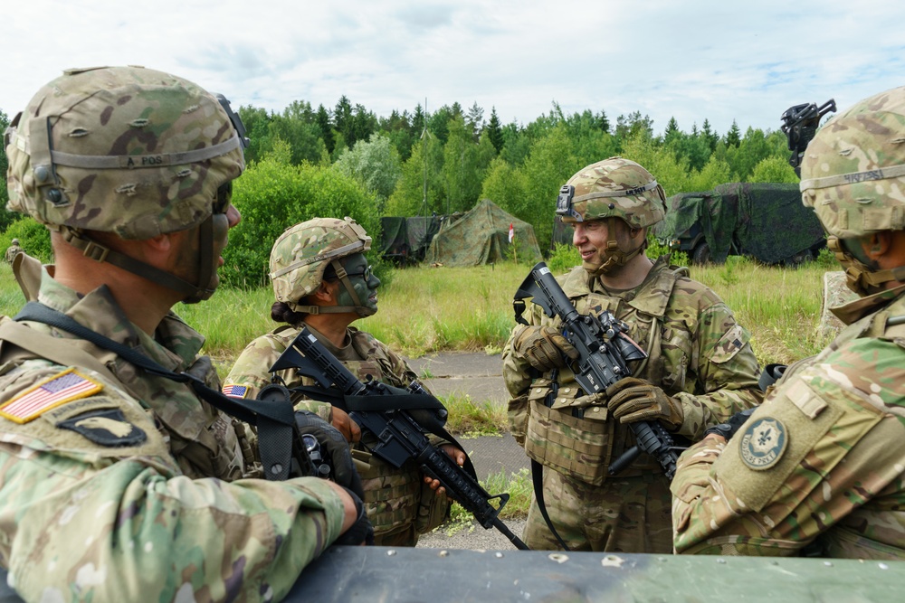 US Soldier returns home to Lithuania during Saber Strike