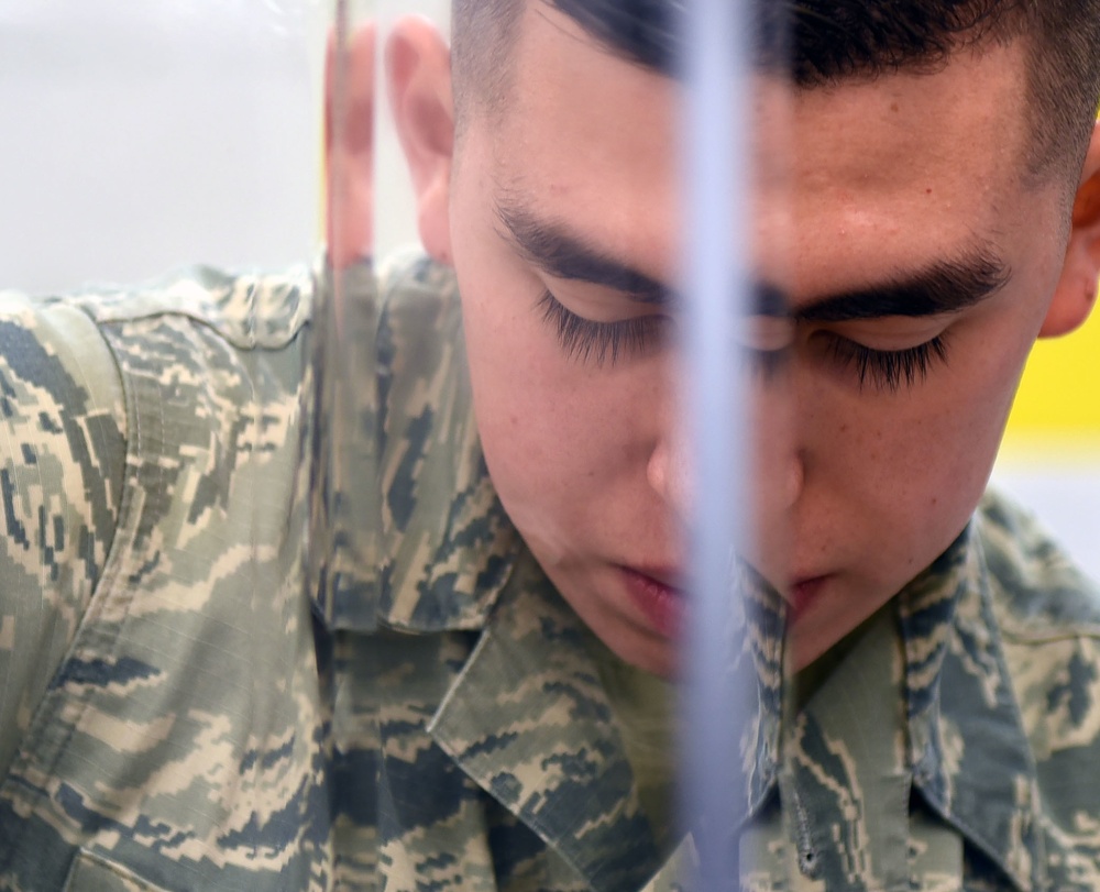 Travis Airman leaves from Juarez, pursues opportunity in US