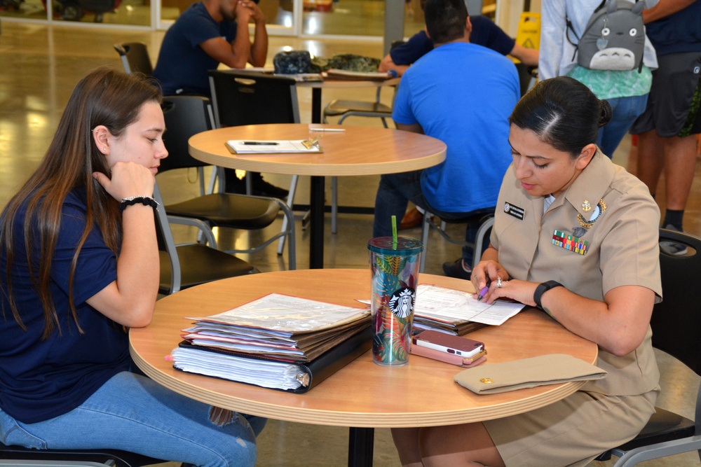 San Antonio Recruiters, Future Sailors give back to the Community