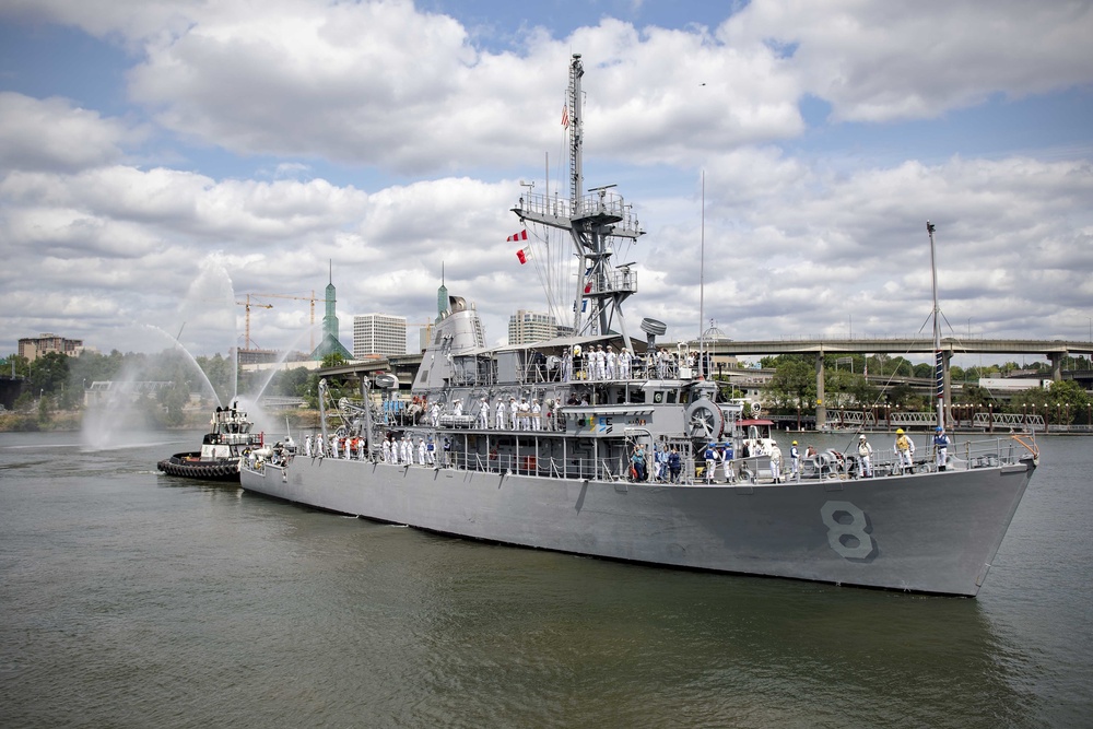 US Navy Ships Arrive for Rose Festival