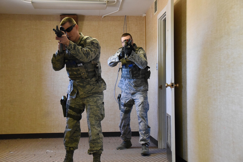 Security Forces Airman take Clear aim