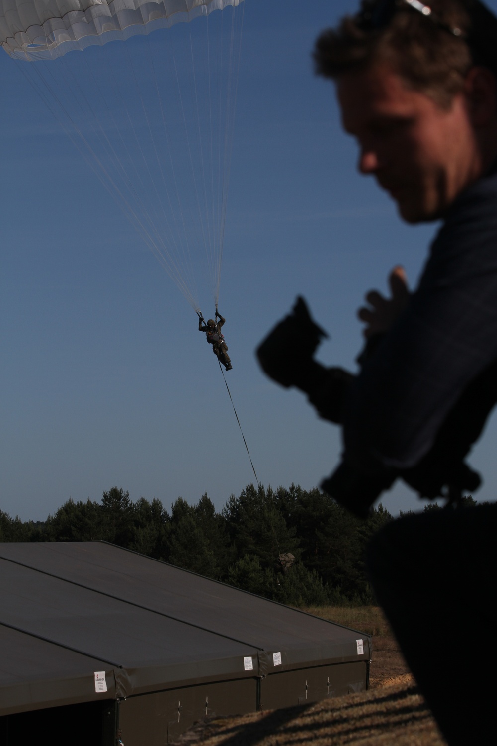 Polish soldiers land successfully for Saber Strike 18