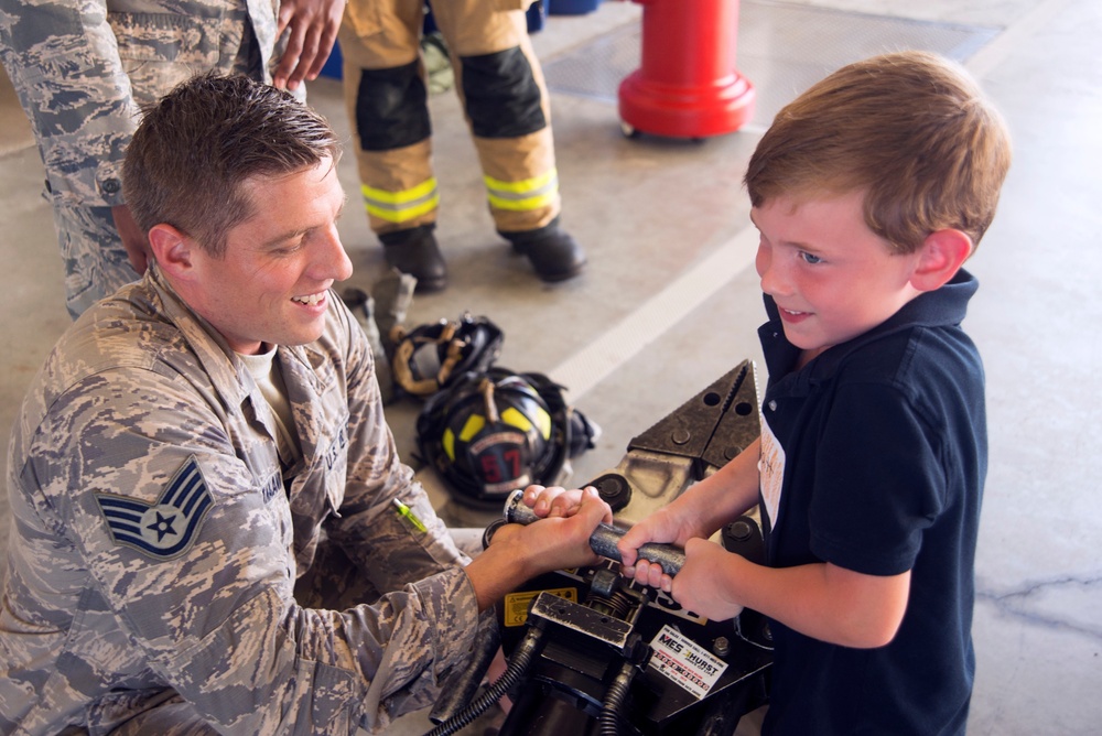 MacDill firefighters host Fire Prevention Week