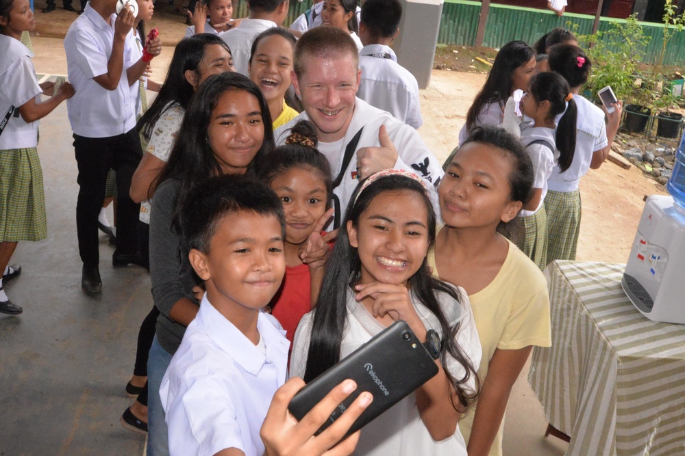 7th Fleet Band performs for students in Puerto Princesa