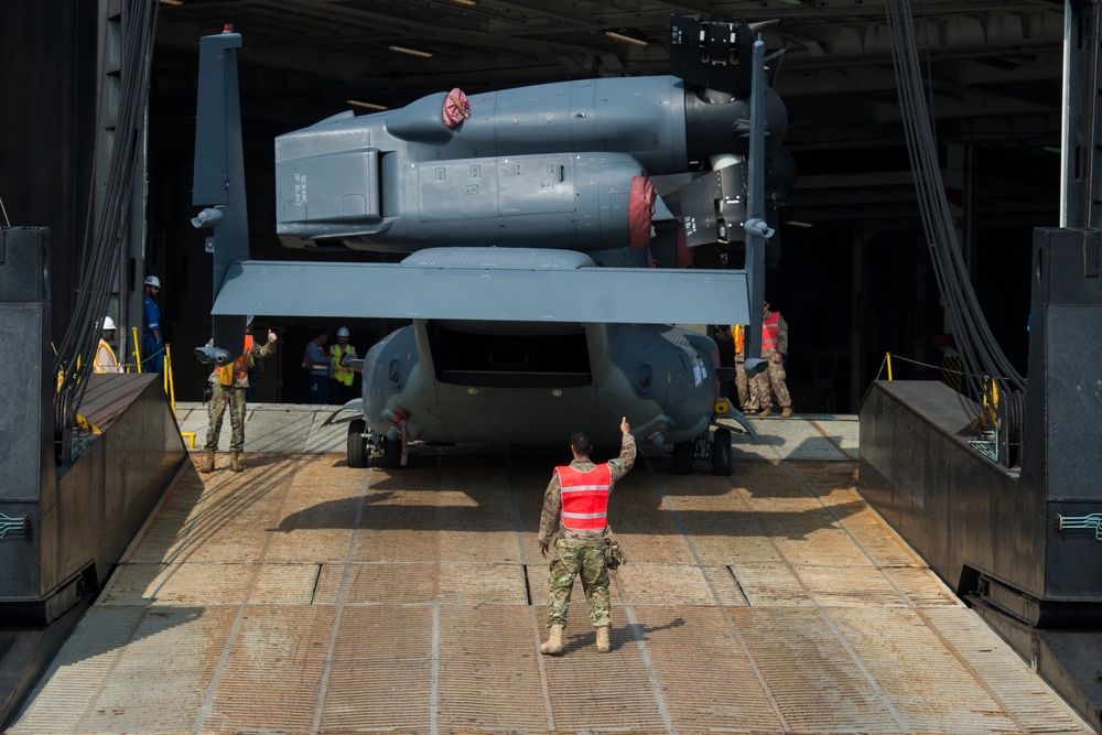 Ospreys arrive to Japan