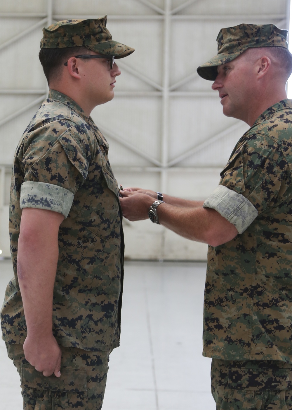 Navy and Marine Corps Medal awarded to 3rd MAW Marine for live-saving actions