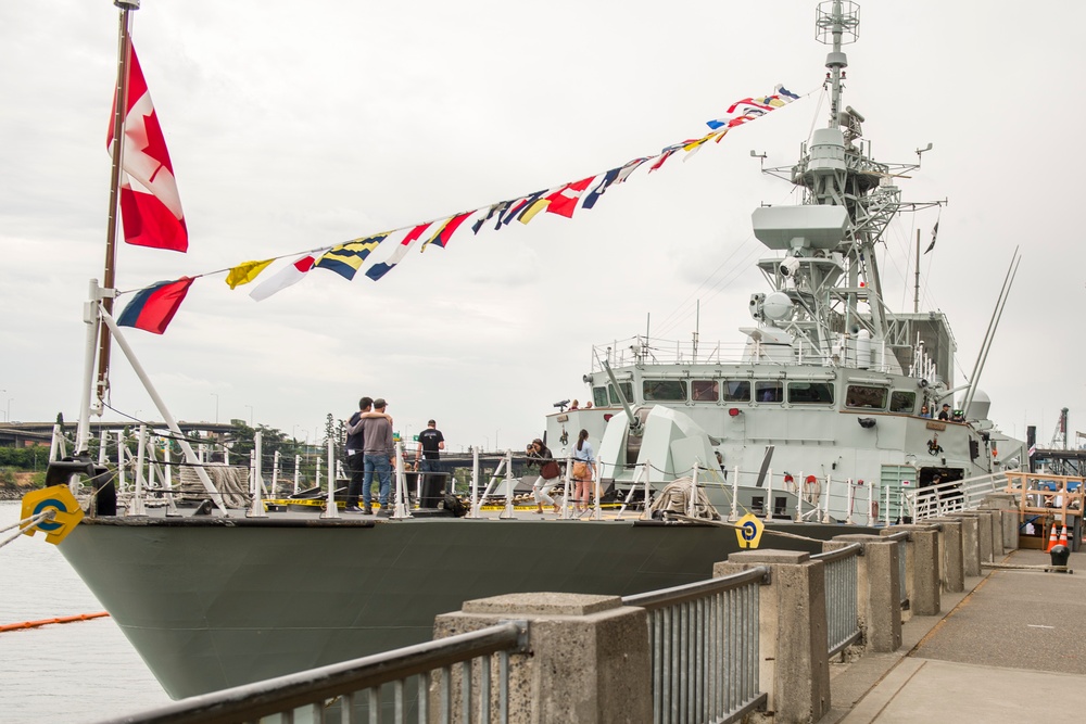 Rose Festival Ship Tours