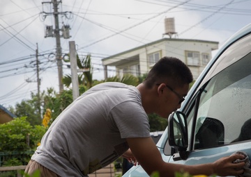 Marines, Sailors volunteer at Okinawan senior citizen home