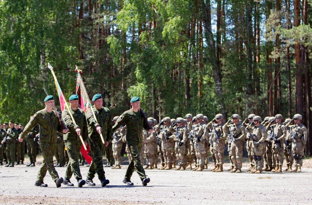 2CR joints Lithuanian Army for joint static display - Saber Strike 18