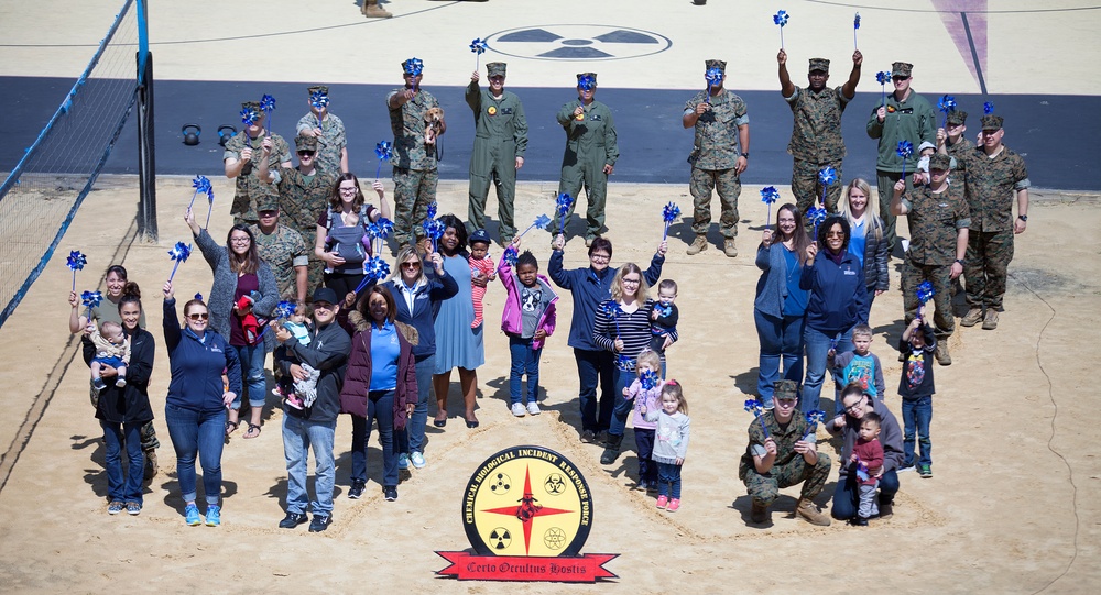 CBIRF Family Readiness, MCCS Henderson Hall partner for Healthy Relationships Family Day