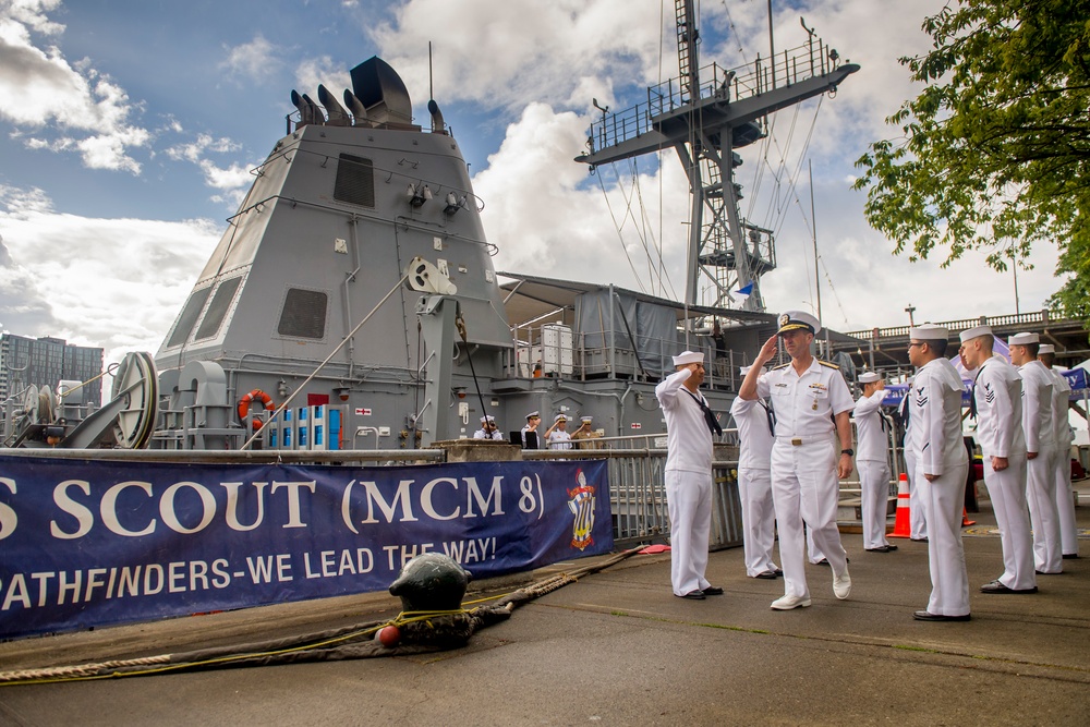 CNO Talks With Sailors During Rose Festival
