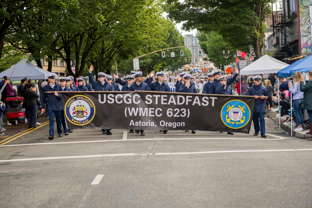 Rose Festival Grand Floral Parade