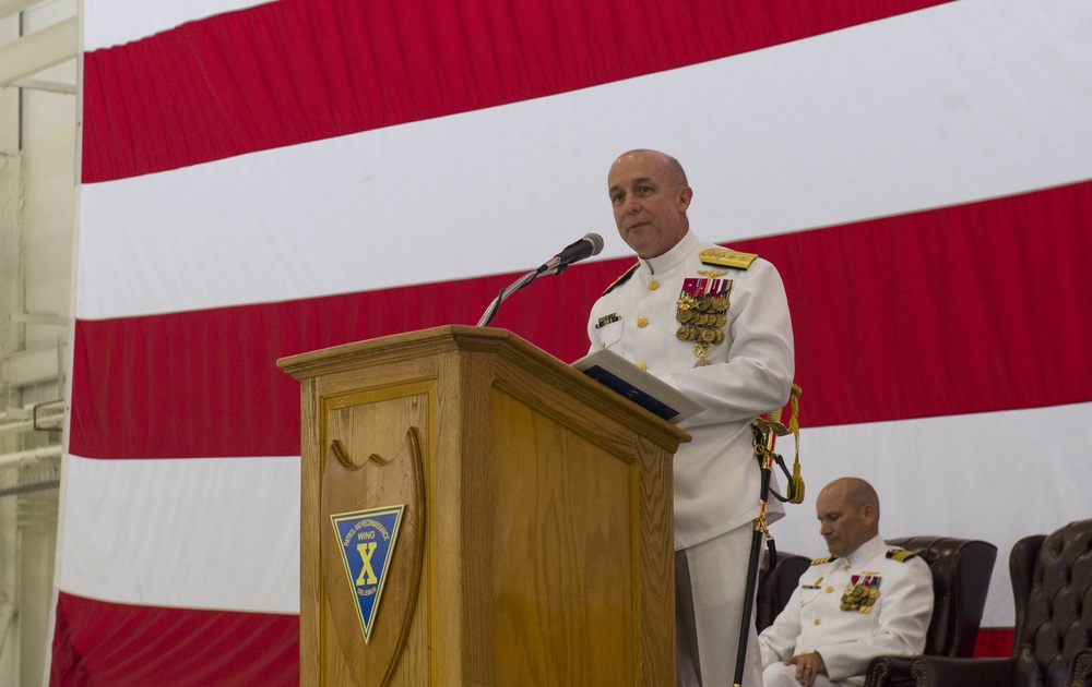 Patrol and Reconnaissance Wing 10 Holds Change of Command Ceremony