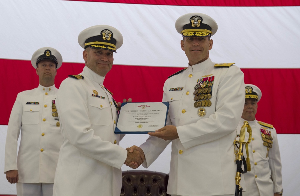 Patrol and Reconnaissance Wing 10 Holds Change of Command Ceremony