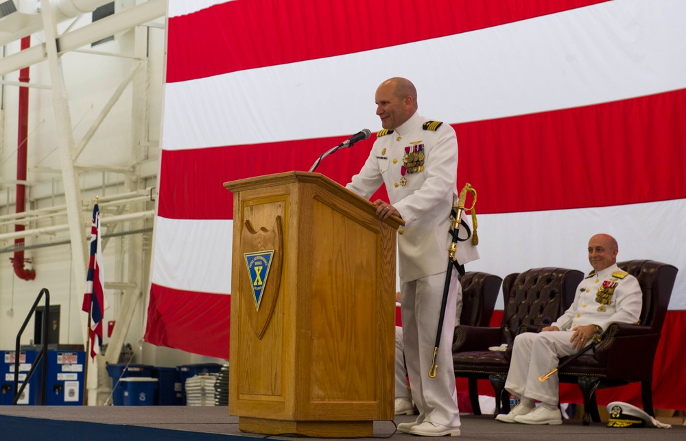 Patrol and Reconnaissance Wing 10 Holds Change of Command Ceremony