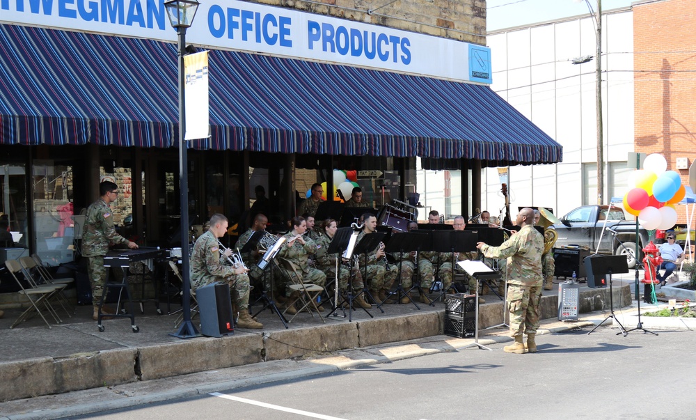 106th Army Band performs at Southern Food Festival