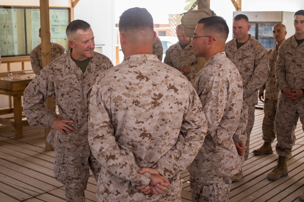 Brig. Gen. Sofge visits Marines with MWSS-371