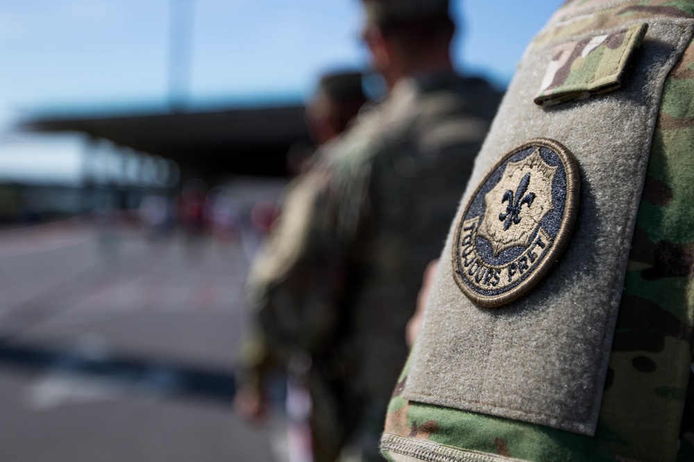 2CR joins military display during Citadale Kaunas Marathon